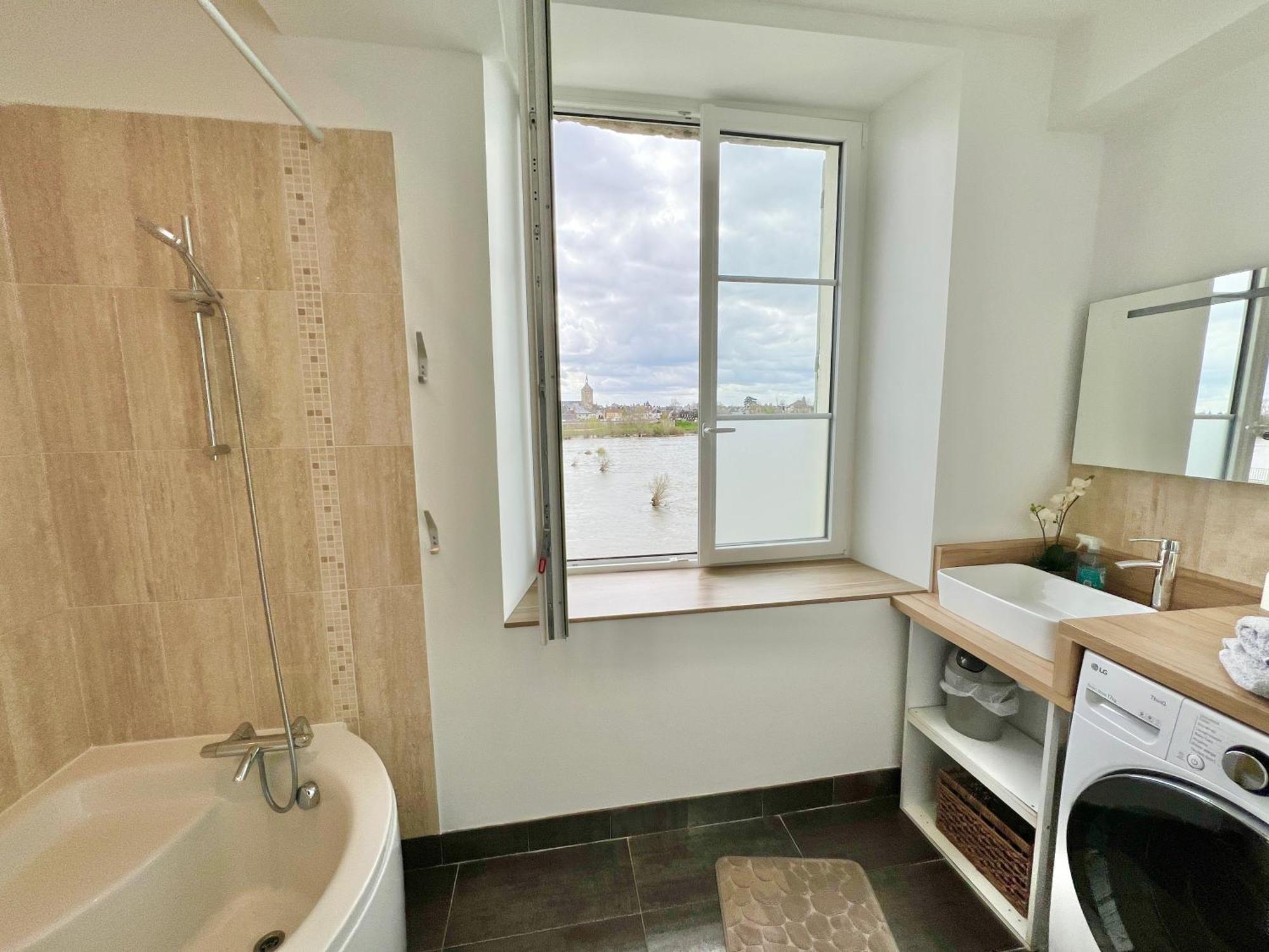 La Vue Loire Maison Saint-Denis-de l'Hotel Екстер'єр фото