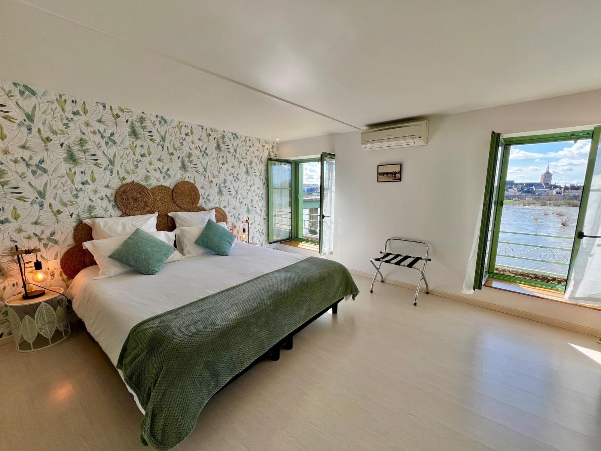 La Vue Loire Maison Saint-Denis-de l'Hotel Екстер'єр фото